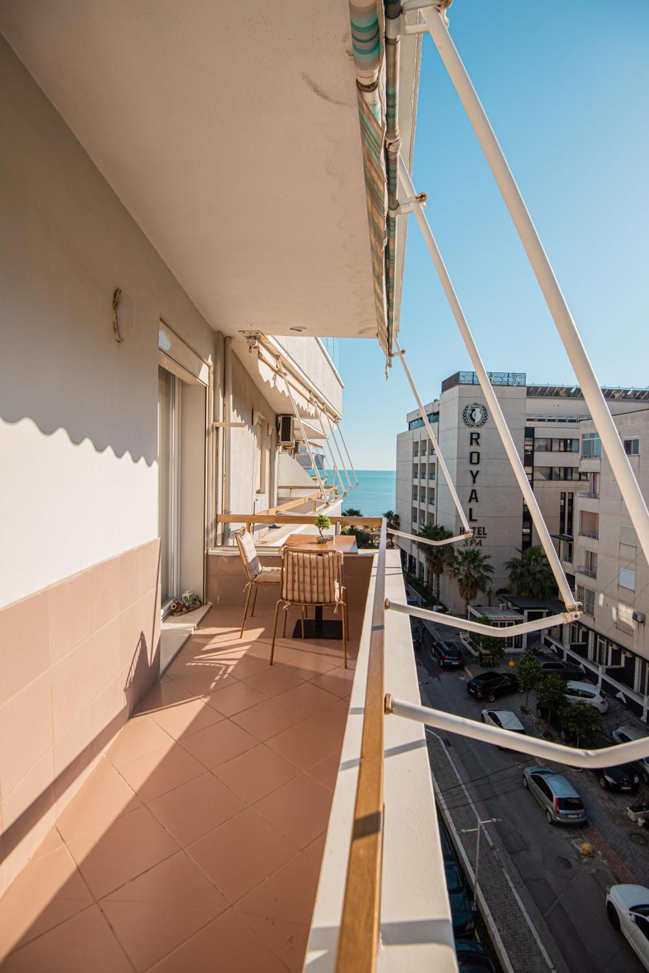 Vivi'S Seaside Apartment Durrës Extérieur photo